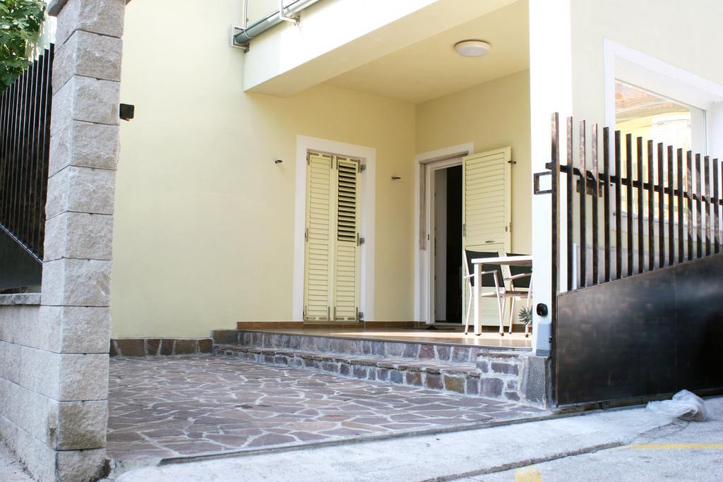 Park Apartments Izola Esterno foto