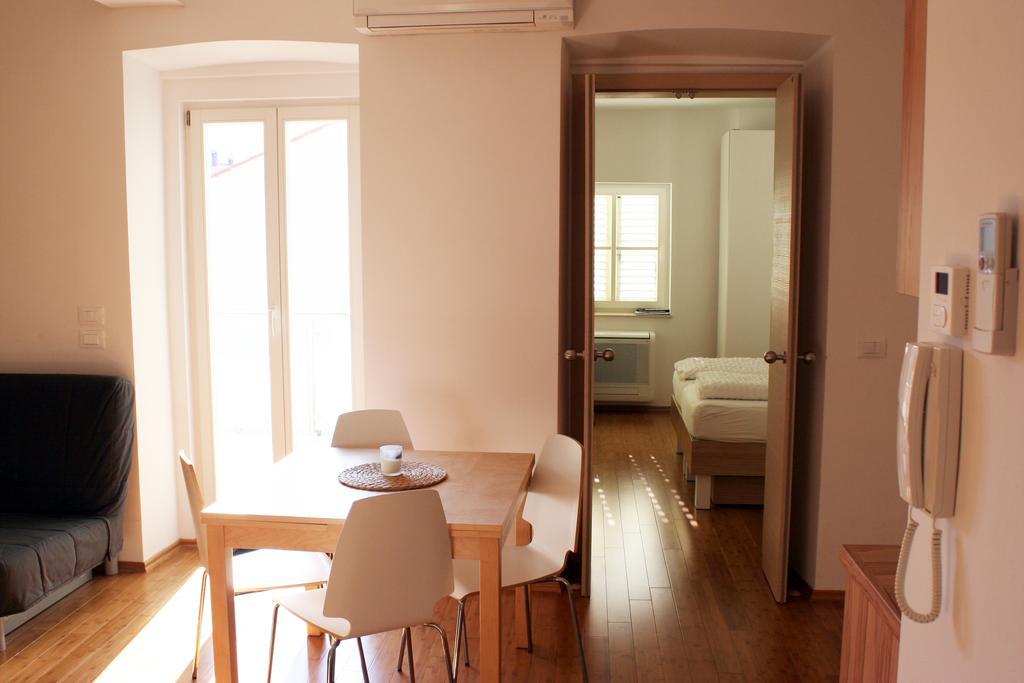 Park Apartments Izola Esterno foto