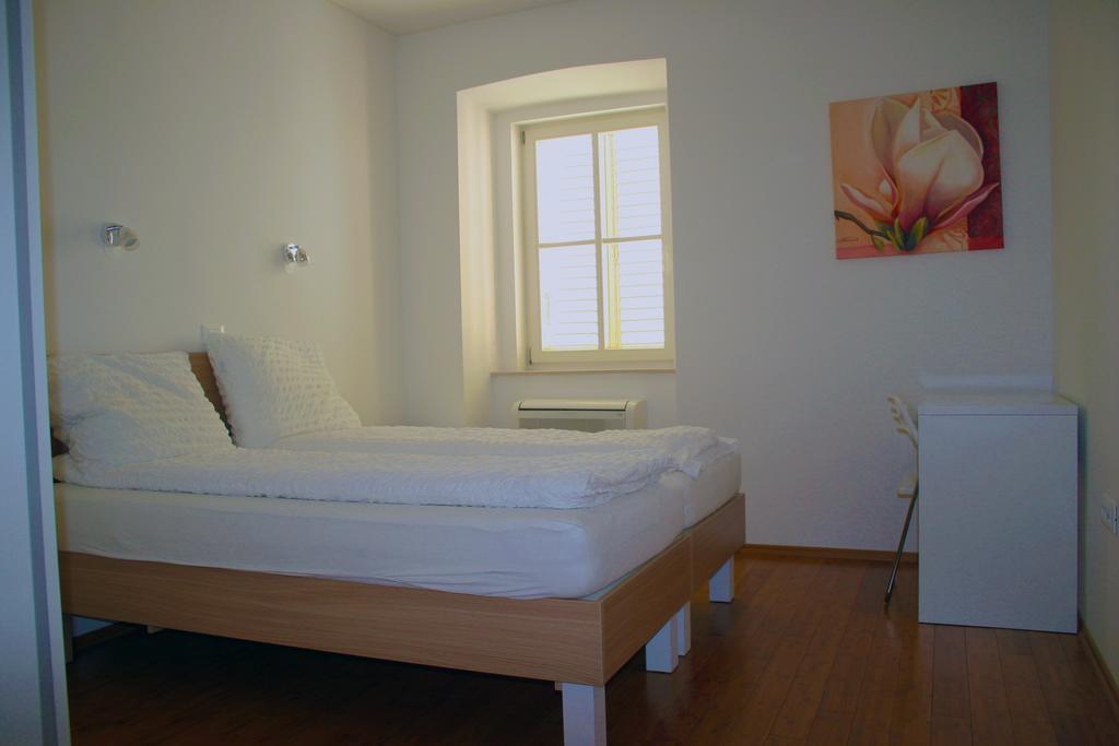 Park Apartments Izola Esterno foto