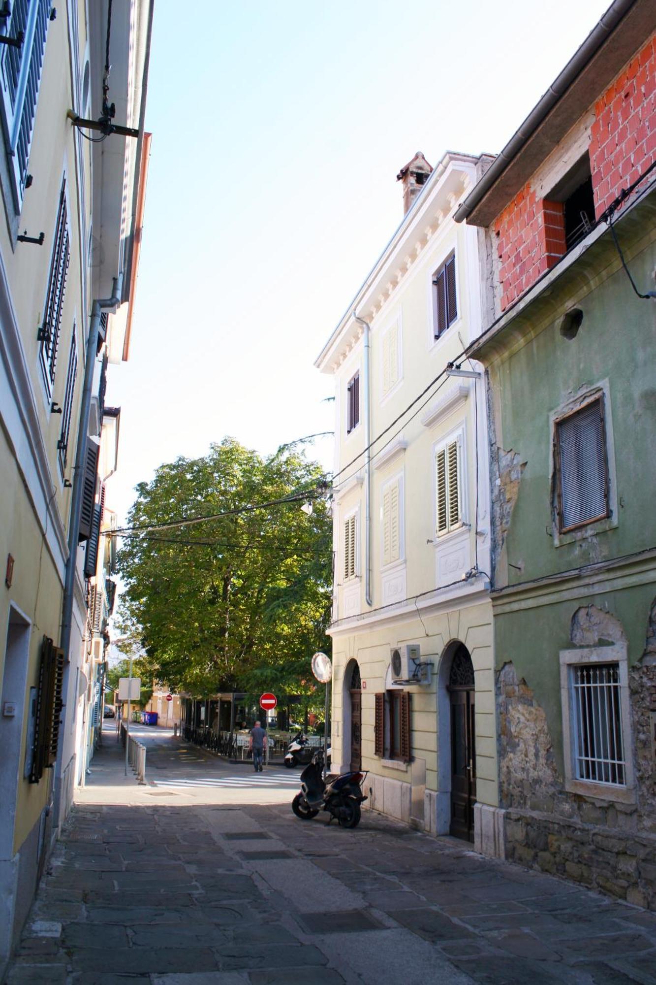 Park Apartments Izola Esterno foto