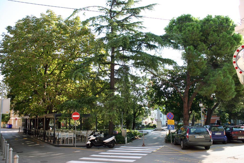 Park Apartments Izola Esterno foto